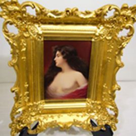 Hutchenreuther porcelain plaque in beautiful gilded frame