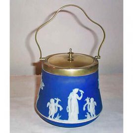 Wedgwood dark blue biscuit jar, before 1890