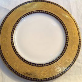 Set of twelve Hutchenreuther cobalt and gold service dinner plates