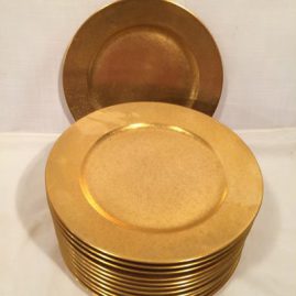 Set of twelve Pickard gilded dinner or service plates