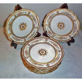 11 Wedgwood dessert plates