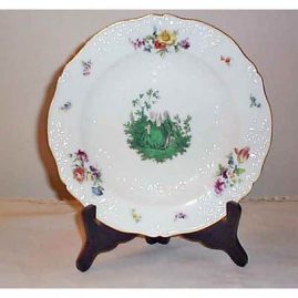 Meissen plate with Watteau scene, raised white flowers