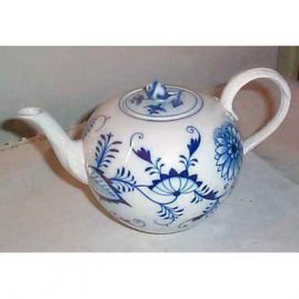 Meissen blue onion teapot with flower on top