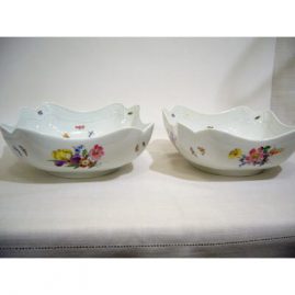 Pair of Meissen four cornered bowls painted with bugs and flowers, with different bouquets of flowers on all four sides and in the center