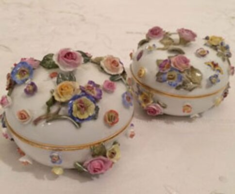 Meissen raised flowered boxes