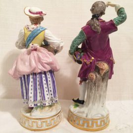 Back of the pair of Meissen figures of a lady and gentleman with flowers