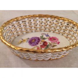 Rare Meissen basket weave bowl with flower bouquet in center