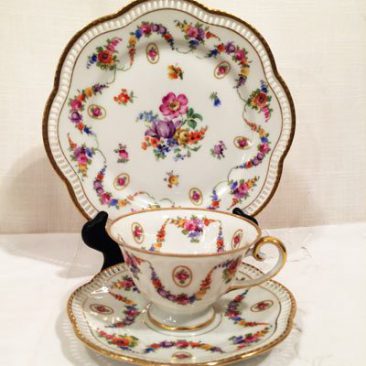Schumann Bavaria teacups and saucers and cake plates