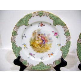 One of 8 Dresden luncheon or dessert plate with scenes of lovers.