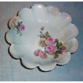 R.S. Prussia bowl, pearl white with pink roses