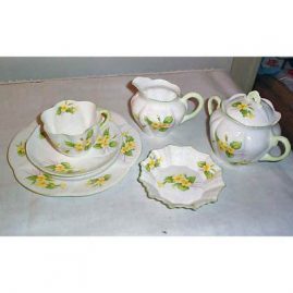 Shelley set, 5 cake plates and 5 cups and saucers, sugar and creamer