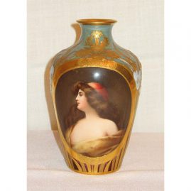 Royal Vienna vase signed Wagner