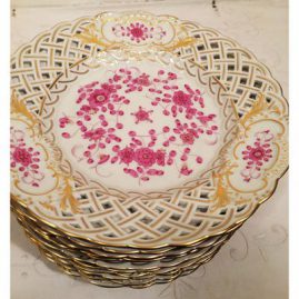 Set of 12 rare Meissen reticulated purple Indian dessert or luncheon plates