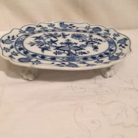 Meissen blue onion serving piece with four raised feet