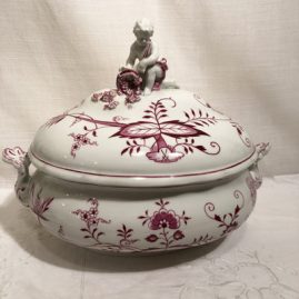 Meissen pink onion rare tureen