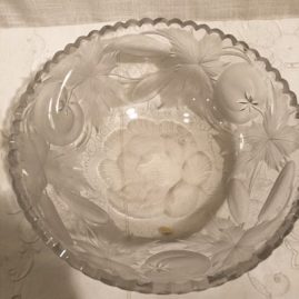 Mt. Washington intaglio cut bowl with tomatoes