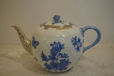 Herend Fortuna Teapot