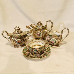 Jacob Petit Paris Porcelain Solitaire Tea Set