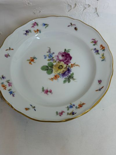 Set of 8 Meissen Dessert Plates Painted with Different Flower Bouquets Set of 8 Meissen Dessert Plates Painted with Different Flower Bouquets