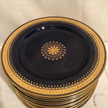 Set of 14 Minton cobalt and gold dinner plates