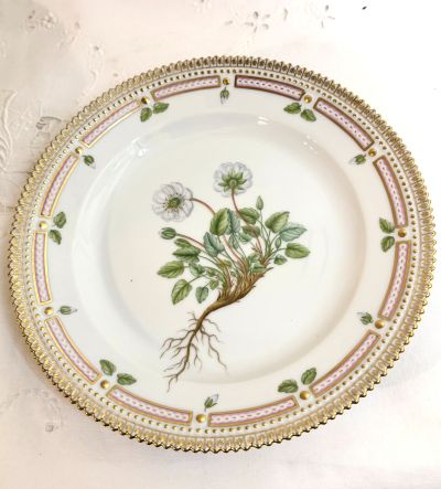 Royal Copenhagen Flora Danica luncheon plate painted with white botanical flowers