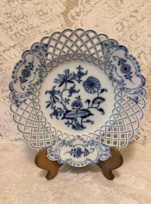 Meissen Blue Onion Reticulated Round Platter