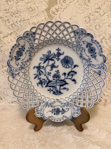 Meissen Blue Onion Reticulated Round Platter